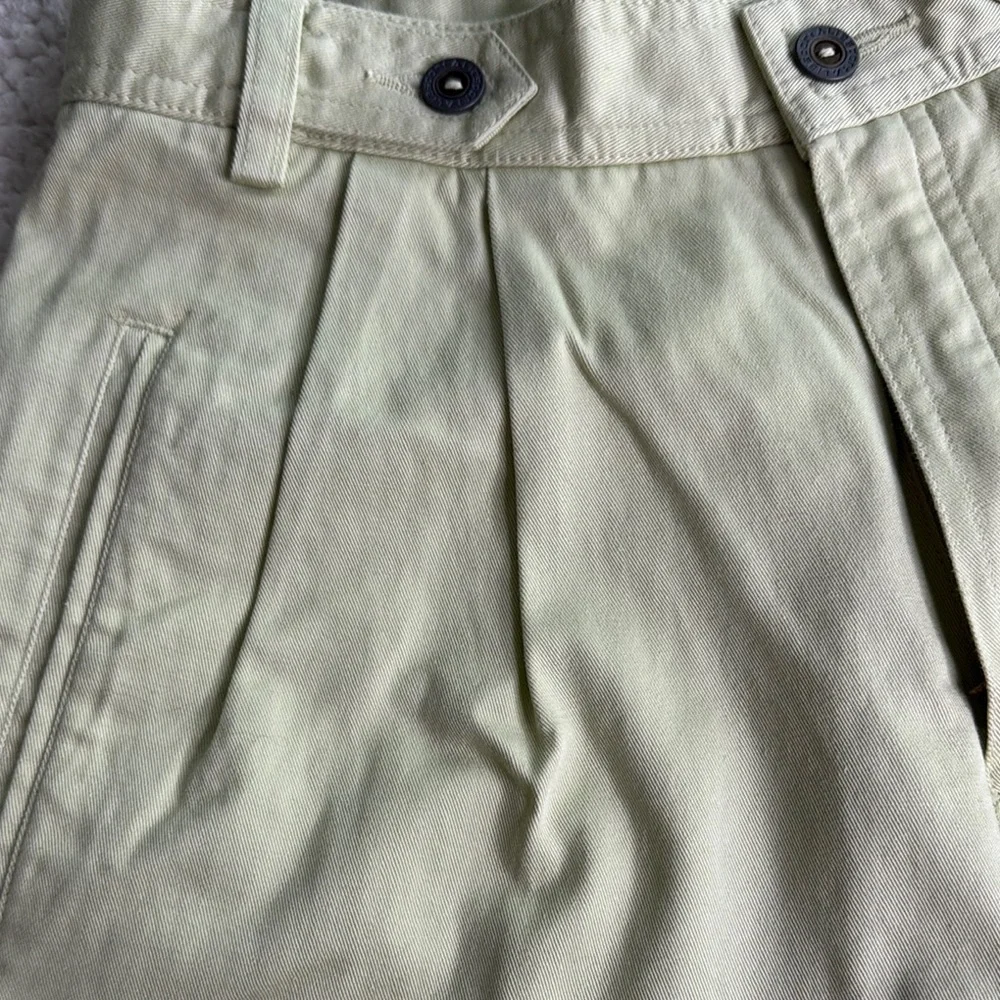 Lizsport Vintage Pleated Women's Light Green Shorts